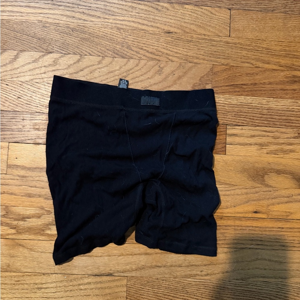 Skims boxer shorts